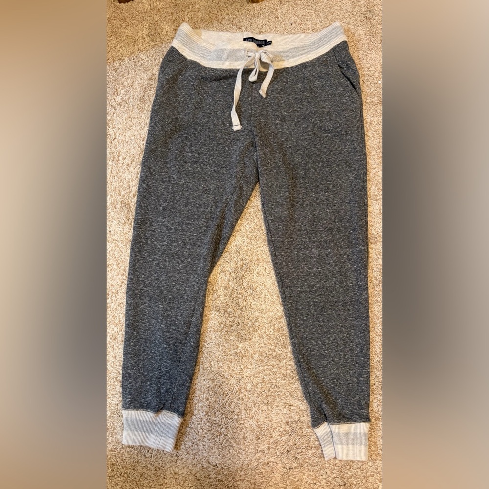 American Eagle Outfitters Gray Joggers with Light Trim